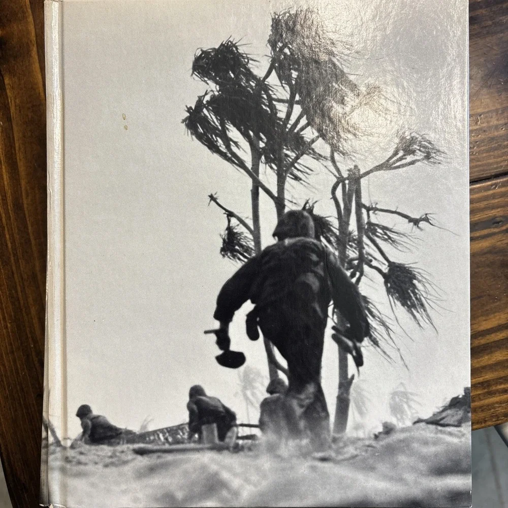 1 WORLD WAR II SERIES TIME LIFE BOOK - ISLAND FIGHTING‎ - collector book  5W6